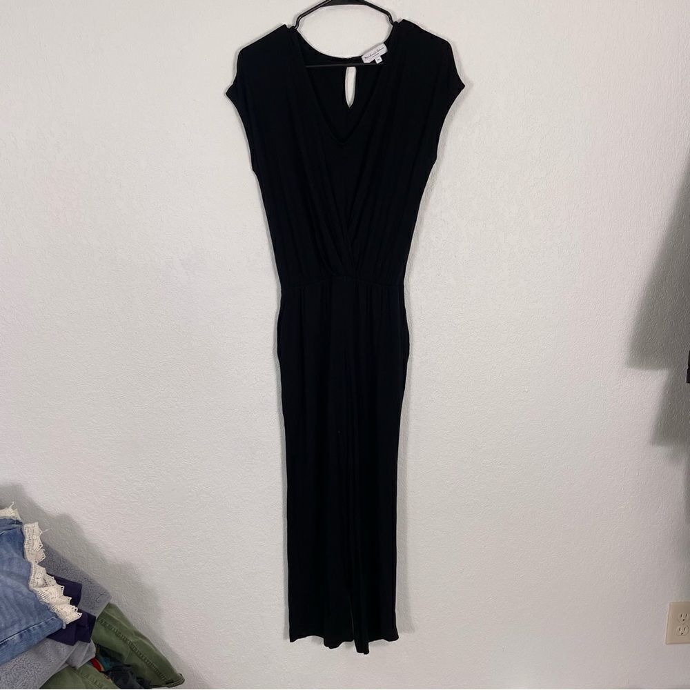 Michael‎ Stars Black V Neck Short Sleeve Jumpsuit XS